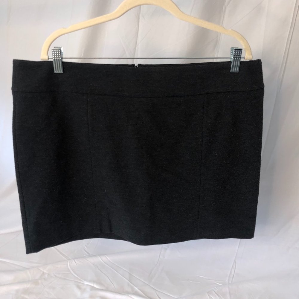 White House Black Market Skirt